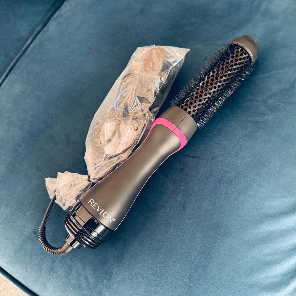 Revlon Black and Pink Hair Styling Brush UK Plug